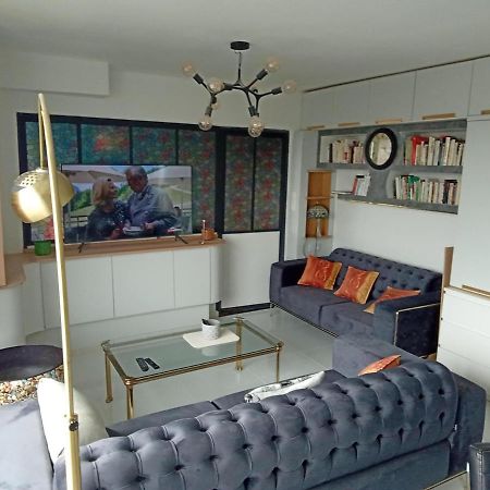 Liege Centre Mediacite Appartement Possible Parking Terrasse Immense 8Eme Pour 2 Personnes Eksteriør bilde