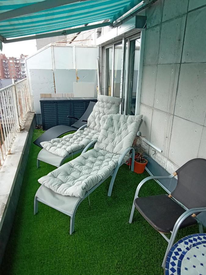 Liege Centre Mediacite Appartement Possible Parking Terrasse Immense 8Eme Pour 2 Personnes Eksteriør bilde